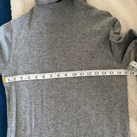 100% wool, made in Italy, Liu Jo dress, gray color, size S/M - Picture 7 of 8